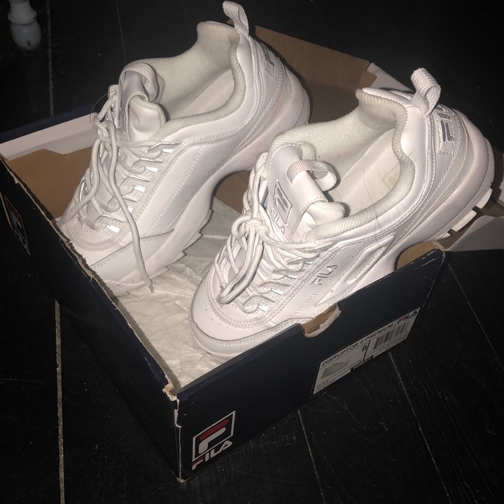 Brand new!!! Selling cuz they are a .5 size too sm